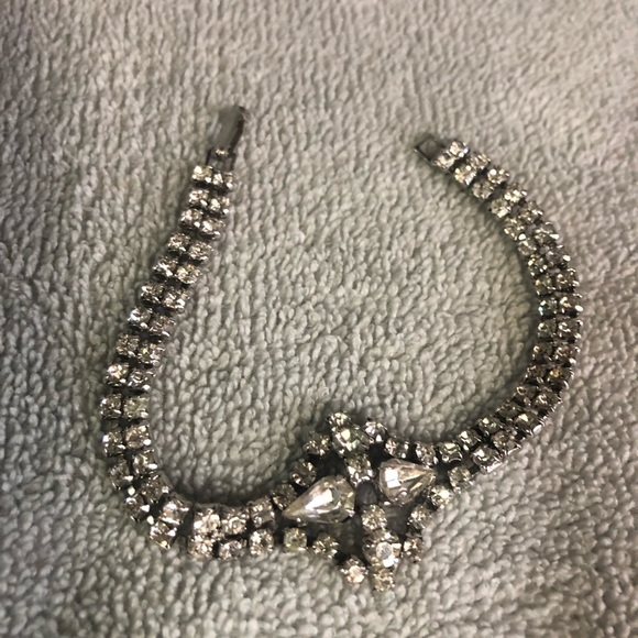 Vintage Sterling Silver and Rhinestone bracelet. 1950’s glam! - Picture 7 of 7